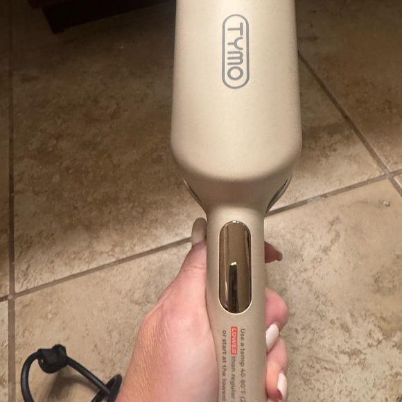 TYMO Rovy Wave Curling Iron in Pink - Picture 3 of 5